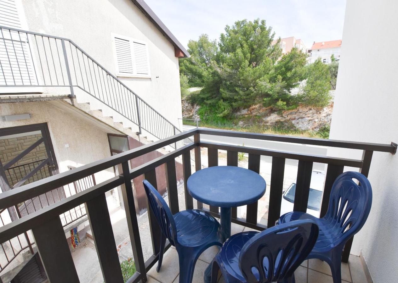Apartments Karmen Primošten Exterior foto